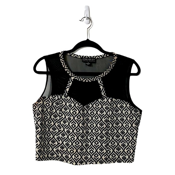 Forever 21 Black & White Cropped Tank Top | 1X - Picture 1 of 7